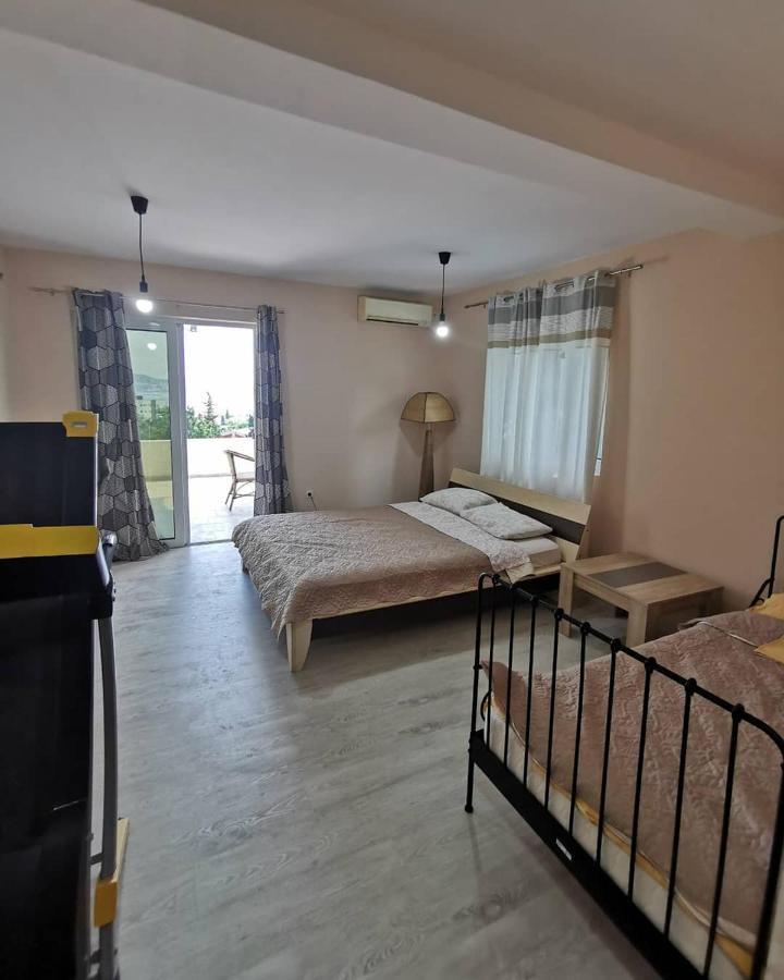 Holiday Home Kalicanin Бар Экстерьер фото