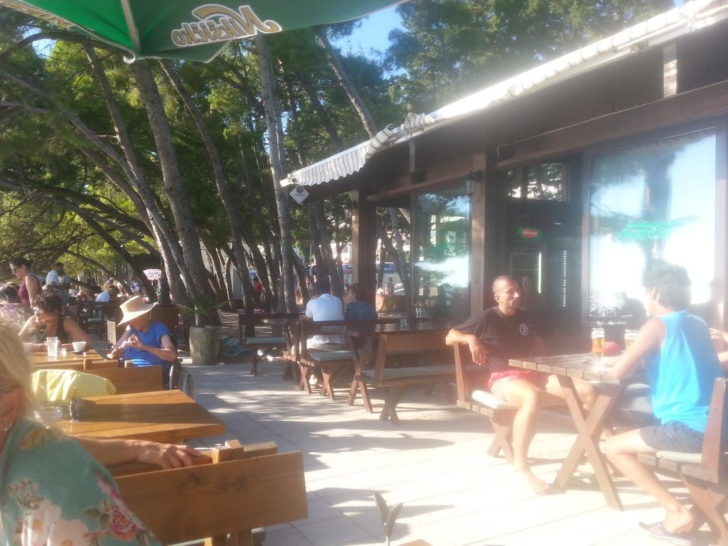 Holiday Home Kalicanin Бар Экстерьер фото
